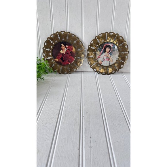 Vintage Ornate Brass Wall Plates With Romantic Portraits - Picture 2 of 9